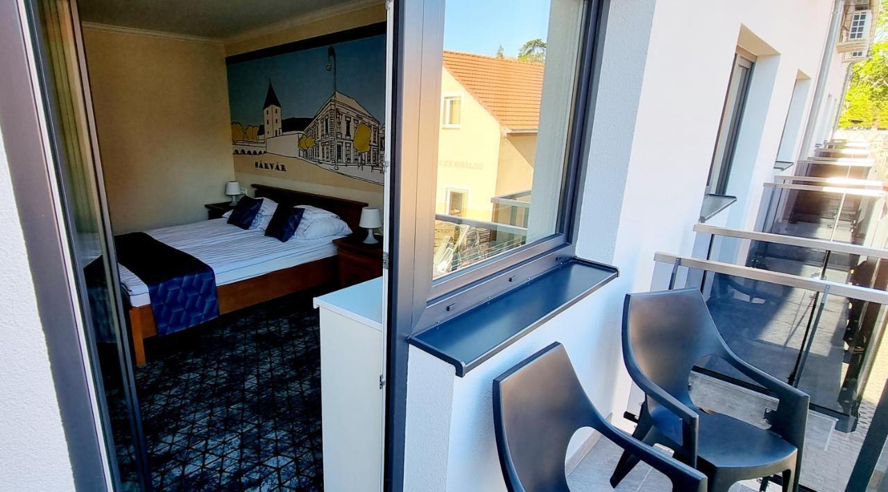 Deluxe Double or Twin Room with Balcony
