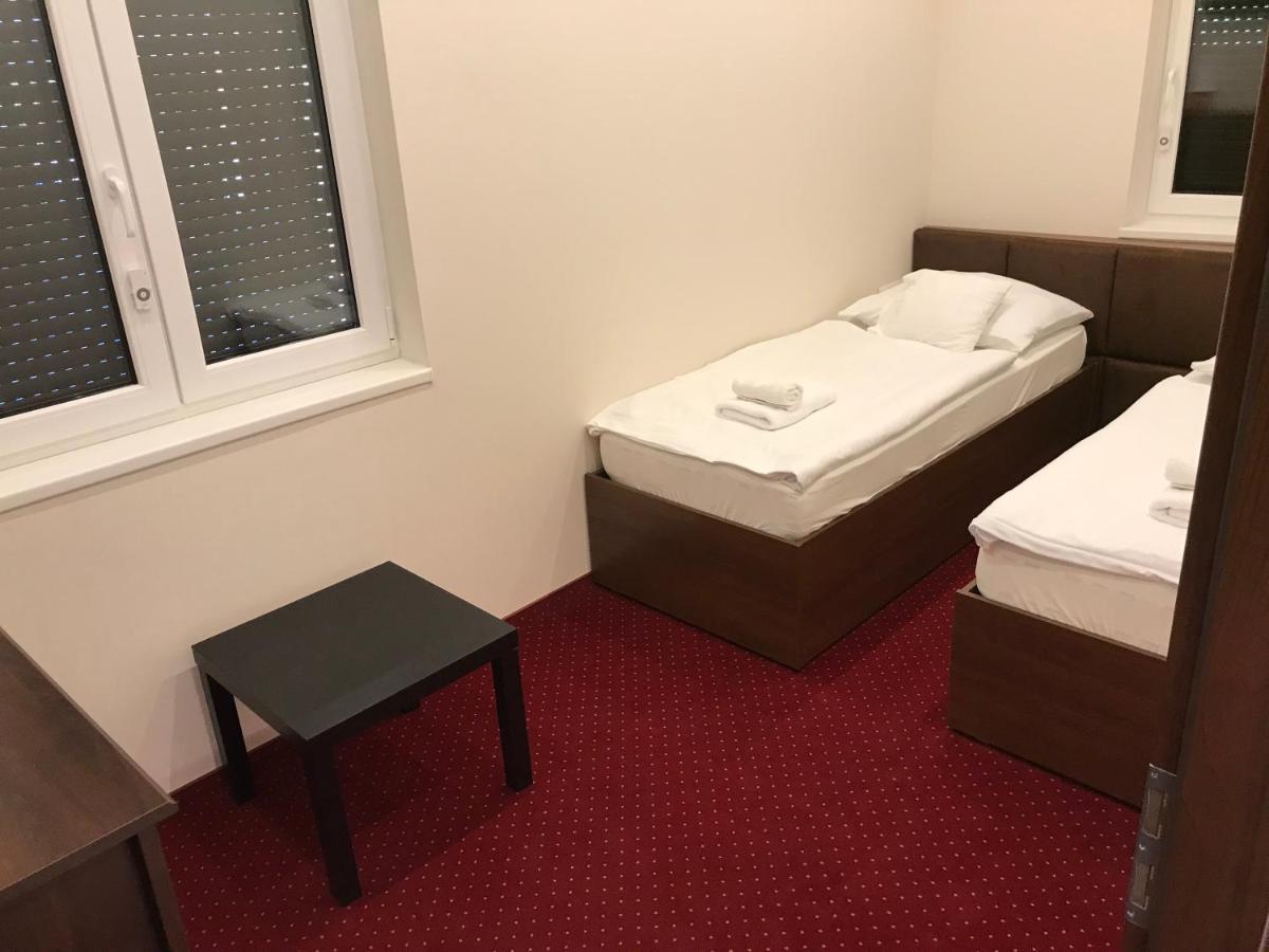 Double or Twin Room Disability Access,1157559933:JPEG