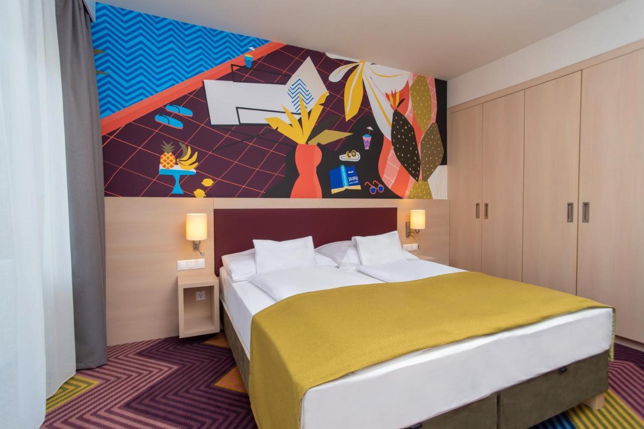 Standard Double or Twin Room,1195705183:JPEG