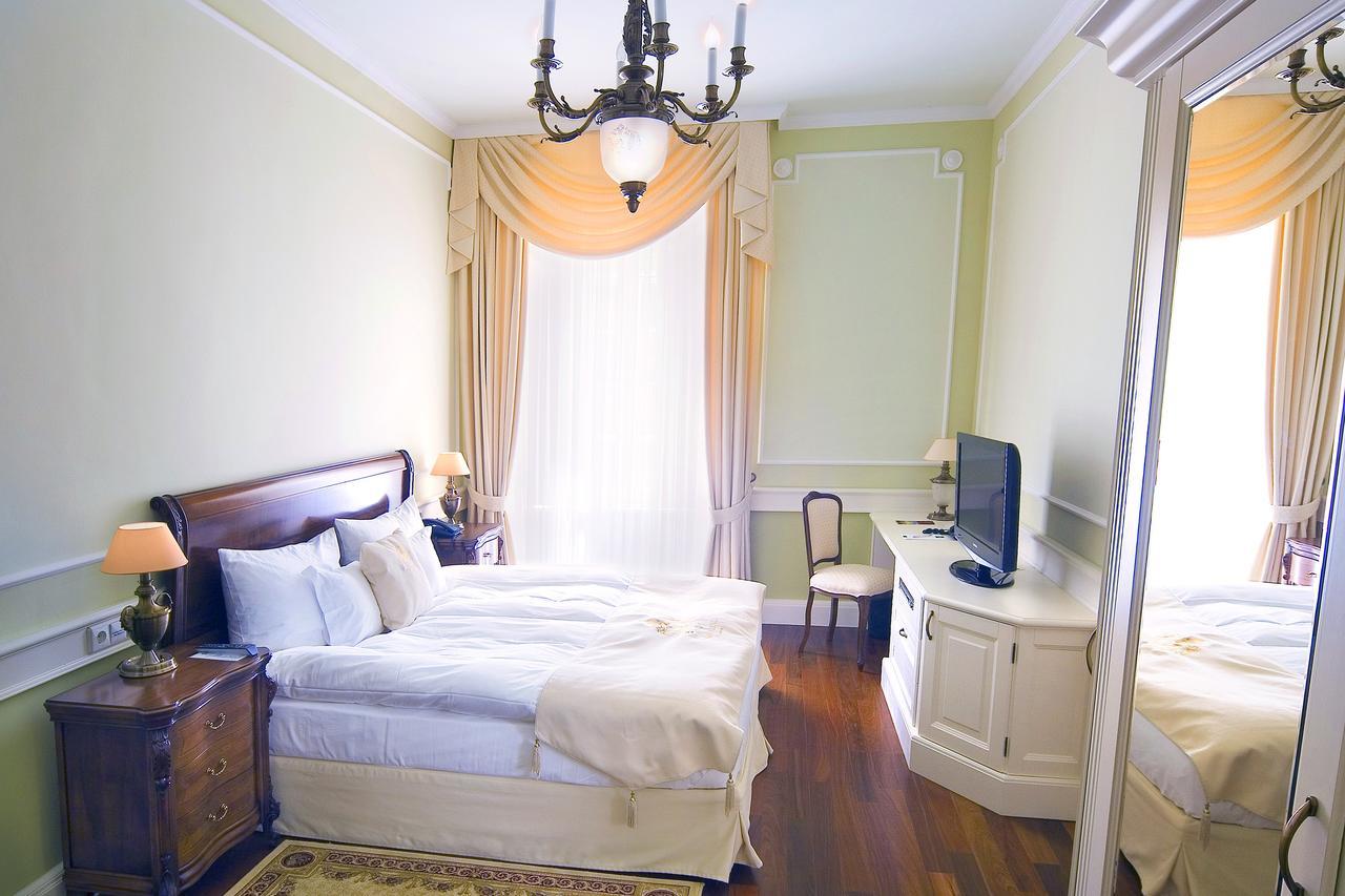 Superior Double Room,798881841:JPEG