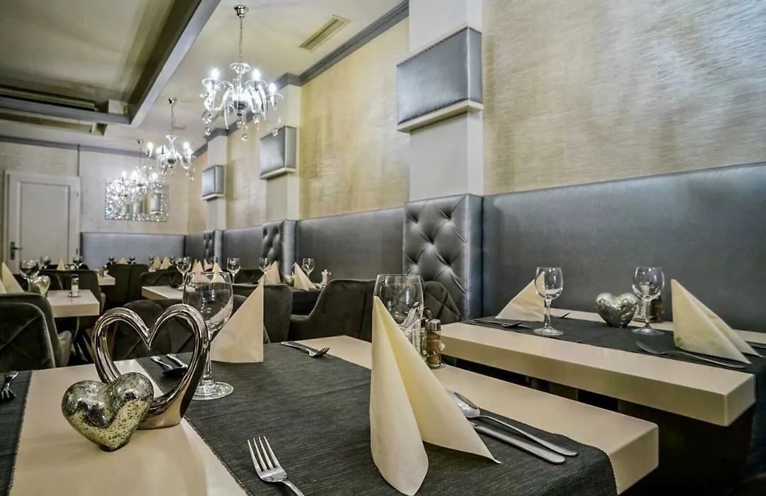 Teatrum Boutique Hotel-1