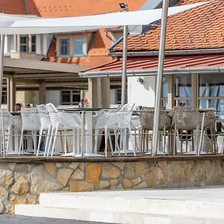 Balatonfoi Yacht Club-3