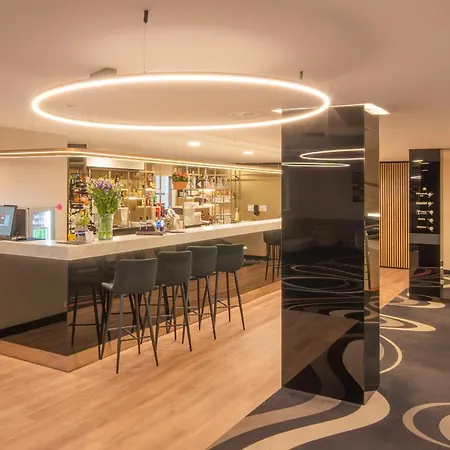 Hotel Ozon & Luxury Villas-3