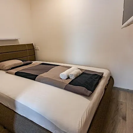 Grey Suites Pecs-2
