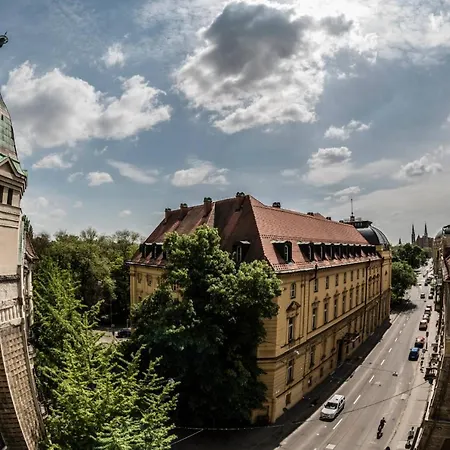 City Hotel Szeged-2