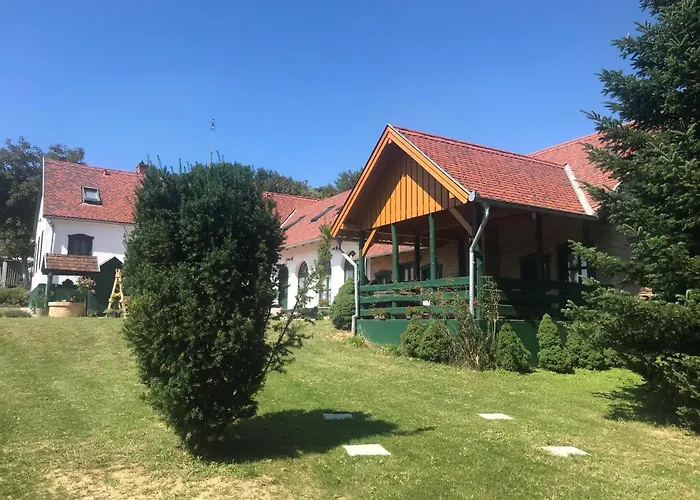 Feny-Szer Vendeghaz Orseg