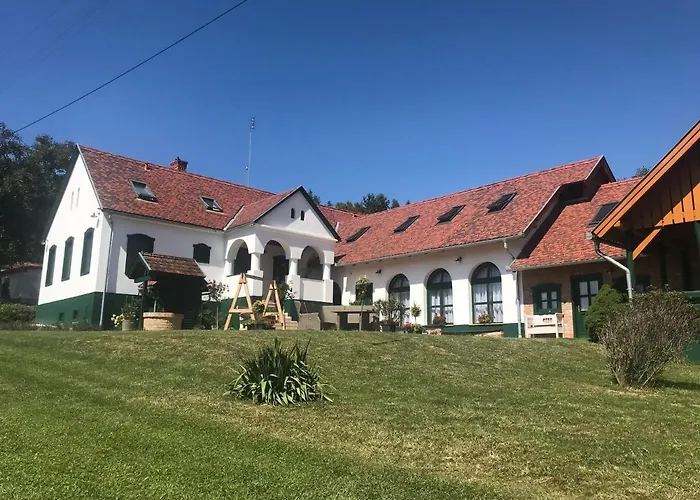 Feny-Szer Vendeghaz Orseg