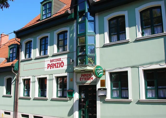 Bacchus Panzió Hotel