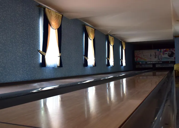 Hotel Bíbic és Tüskevár Étterem és Horgásztó