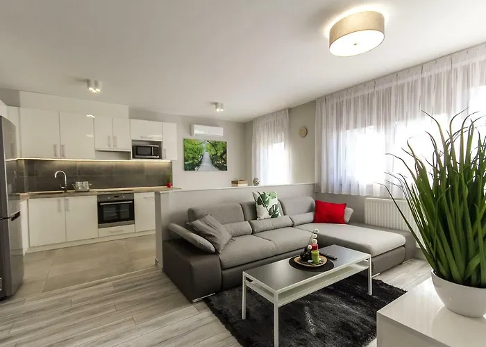 Grey Suites Pecs